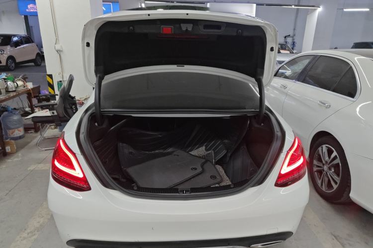Used Mercedes-Benz C-Class 2020 Restyled C 200 L Fashion Edition Sport Version Trunk