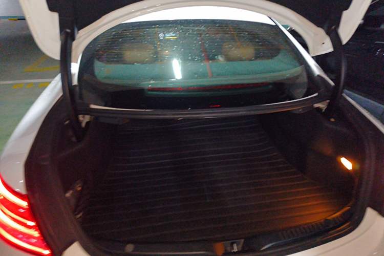 Used Mercedes-Benz C-Class 2020 C 260 Coupe Trunk