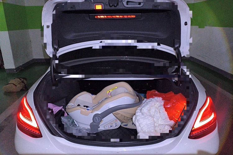 Used Mercedes-Benz C-Class 2020 Restyled C 200 L Fashion Edition Sport Version Trunk