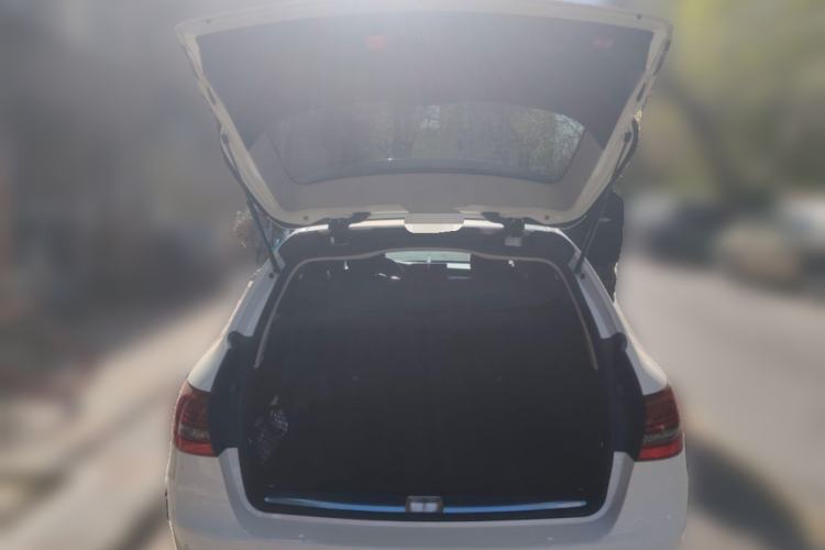 Used Mercedes-Benz C-Class 2020 Facelifted C 260 Estate Trunk