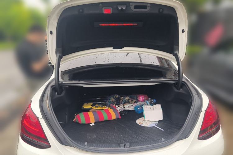 Used Mercedes-Benz C-Class 2020 Updated C 200 L Fashion Edition Trunk