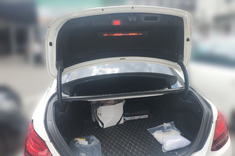 Used Mercedes-Benz C-Class 2020 Updated C 200 L Fashion Edition Trunk