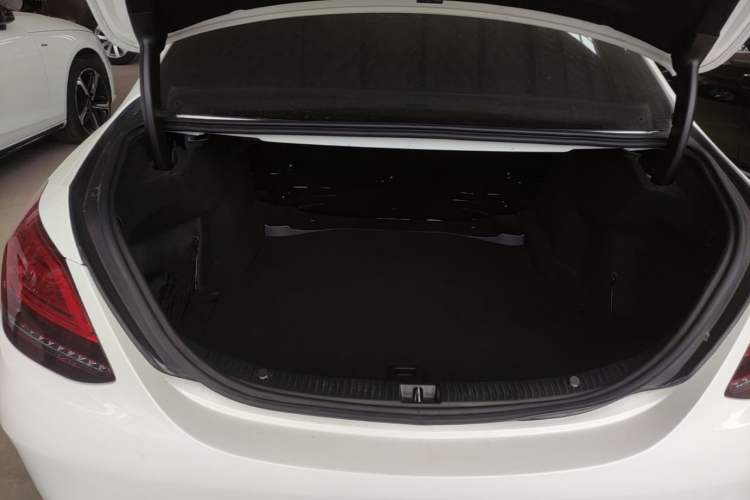 Used Mercedes-Benz C-Class 2020 Restyled C 260 L Sport Edition Trunk