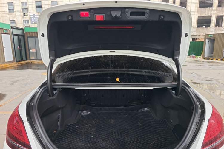 Used Mercedes-Benz C-Class 2020 Restyled C 260 L Sport Edition Trunk