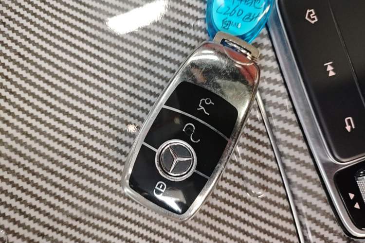 Used Mercedes-Benz C-Class 2020 Restyled C 260 Sport Edition Vehicle Key