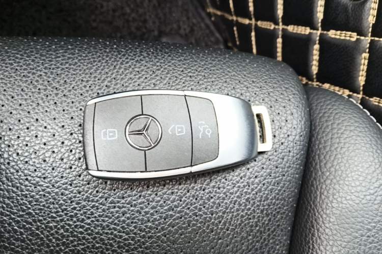 Used Mercedes-Benz C-Class 2020 C 260 L Sport Edition Vehicle Key