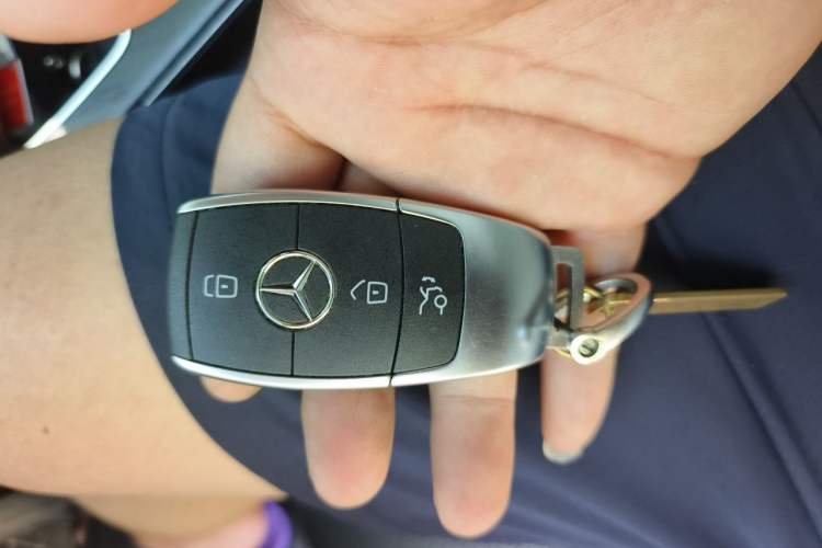 Used Mercedes-Benz C-Class 2020 C 200 L Fashion Edition Sport Version Vehicle Key