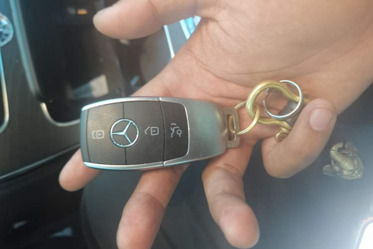 Used Mercedes-Benz C-Class 2020 Facelifted C 260 Estate Vehicle Key