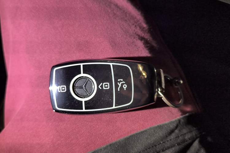 Used Mercedes-Benz C-Class 2020 Restyled C 260 Sport Edition Vehicle Key