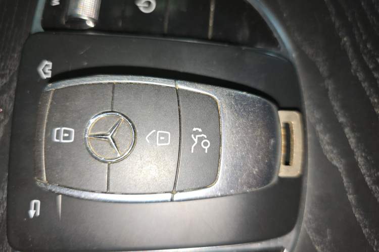 Used Mercedes-Benz C-Class 2020 C 200 L Fashion Edition Sport Version Vehicle Key