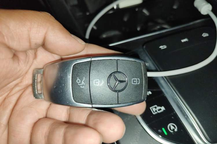 Used Mercedes-Benz C-Class 2020 C 260 L Sport Edition Vehicle Key