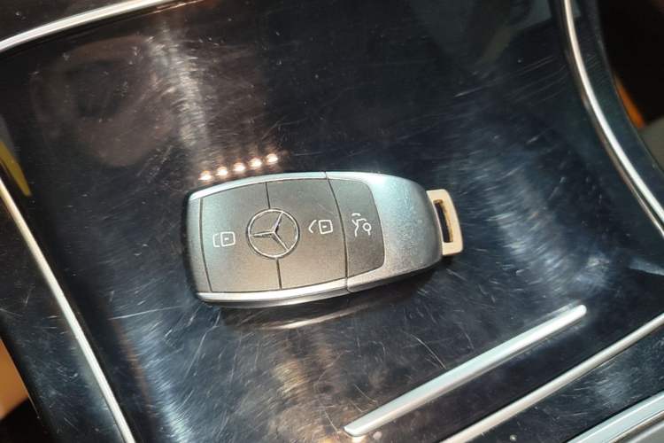 Used Mercedes-Benz C-Class 2020 C 260 Sport Edition Vehicle Key