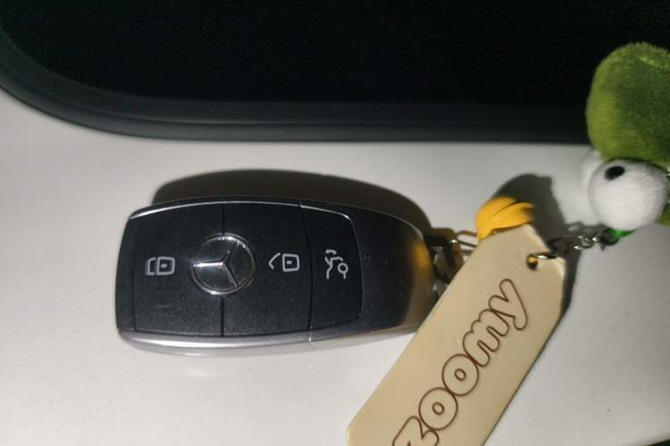Used Mercedes-Benz C-Class 2020 Restyled C 260 Sport Edition Vehicle Key