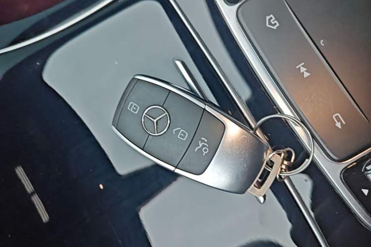 Used Mercedes-Benz C-Class 2020 Restyled C 260 Sport Edition Vehicle Key
