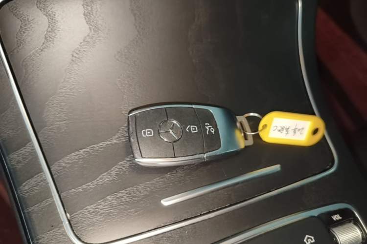 Used Mercedes-Benz C-Class 2020 Restyled C 260 L Sport Edition Vehicle Key