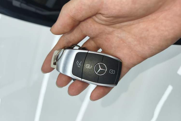 Used Mercedes-Benz C-Class 2020 C 260 L Sport Edition Vehicle Key