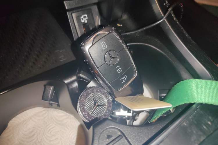 Used Mercedes-Benz C-Class 2020 C 260 L Sport Edition Vehicle Key