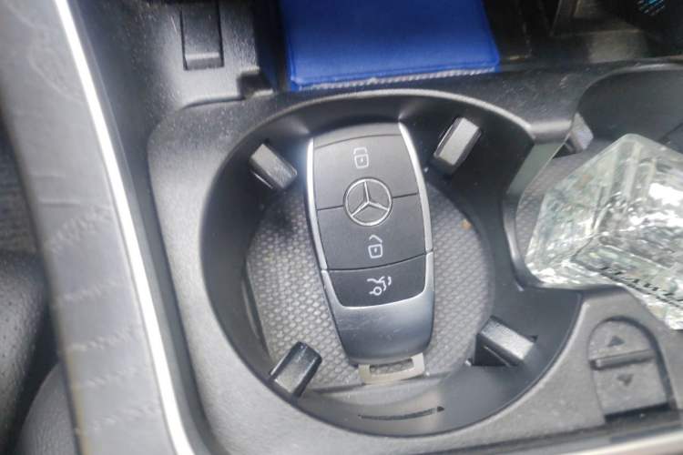 Used Mercedes-Benz C-Class 2020 C 260 L Sport Edition Vehicle Key