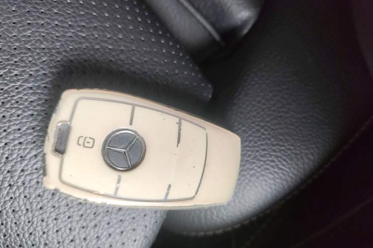 Used Mercedes-Benz C-Class 2020 Restyled C 200 L Fashion Edition Sport Version Vehicle Key