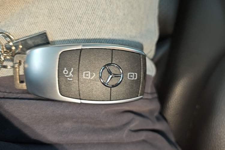 Used Mercedes-Benz C-Class 2020 C 260 L Sport Edition Vehicle Key