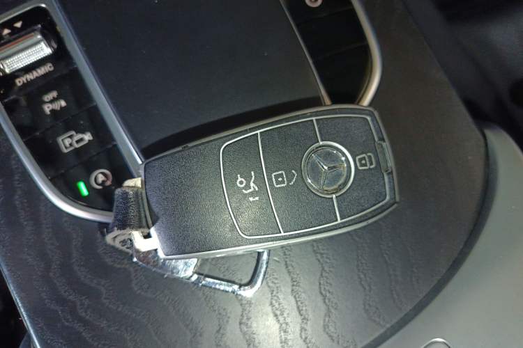 Used Mercedes-Benz C-Class 2020 C 260 L Sport Edition Vehicle Key