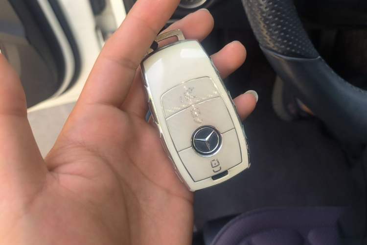 Used Mercedes-Benz C-Class 2020 Restyled C 260 L Sport Edition Vehicle Key