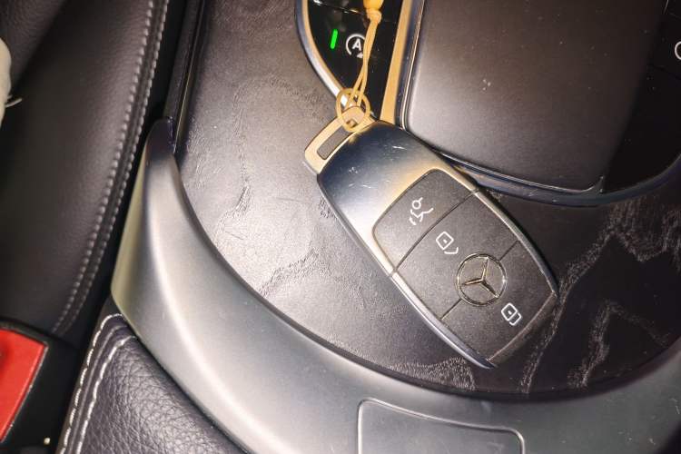 Used Mercedes-Benz C-Class 2020 Restyled C 260 L Sport Edition Vehicle Key