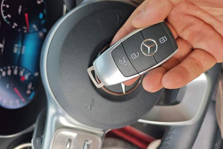 Used Mercedes-Benz C-Class 2020 C 260 L Sport Edition Vehicle Key