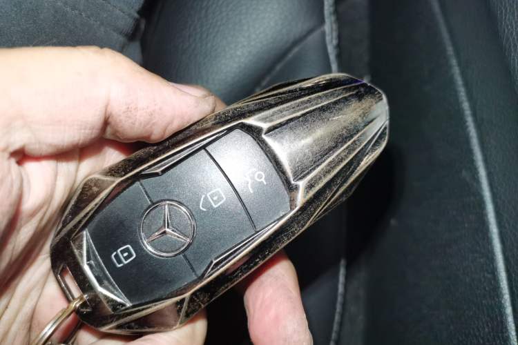 Used Mercedes-Benz C-Class 2020 Restyled C 260 L Sport Edition Vehicle Key