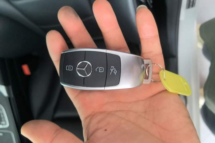 Used Mercedes-Benz C-Class 2020 C 260 L Sport Edition Vehicle Key