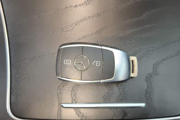 Used Mercedes-Benz C-Class 2020 Restyled C 200 Estate Vehicle Key