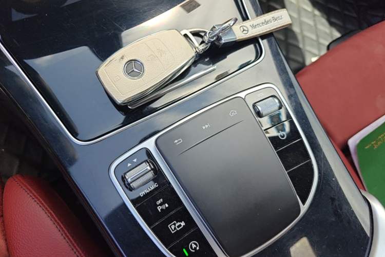 Used Mercedes-Benz C-Class 2020 Restyled C 260 Sport Edition Vehicle Key