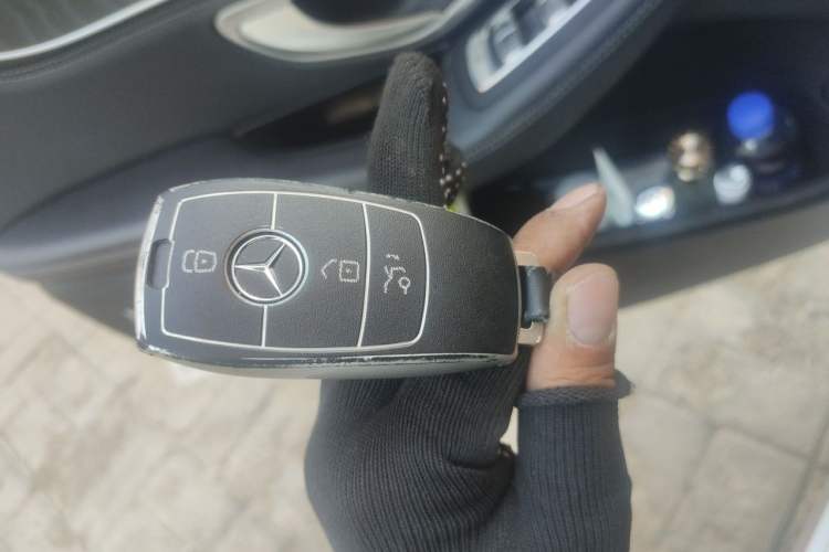 Used Mercedes-Benz C-Class 2020 C 260 L Sport Edition Vehicle Key