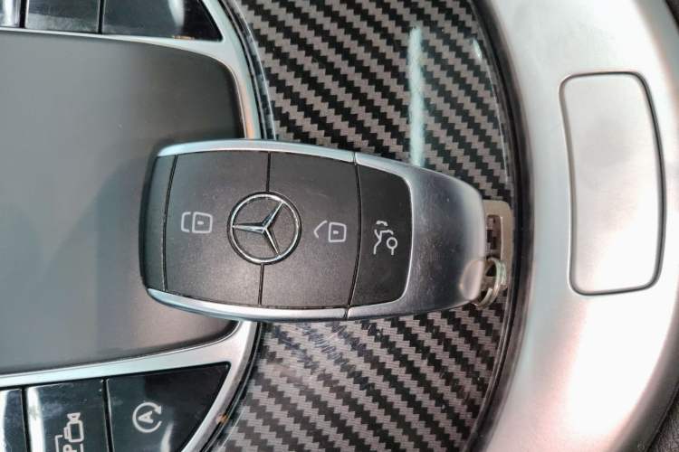 Used Mercedes-Benz C-Class 2020 Restyled C 260 Sport Edition Vehicle Key