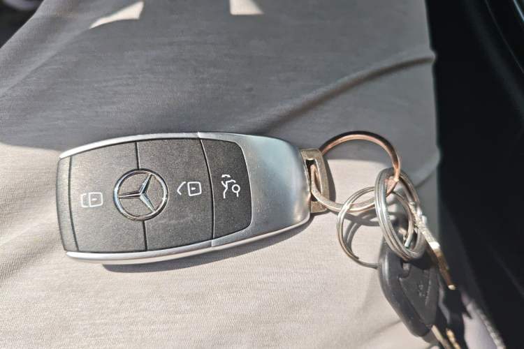 Used Mercedes-Benz C-Class 2020 C 260 L Sport Edition Vehicle Key