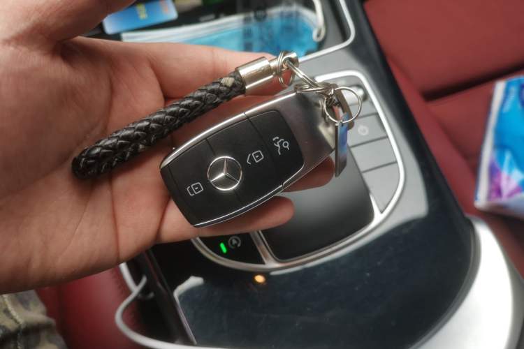 Used Mercedes-Benz C-Class 2020 Restyled C 260 Sport Edition Vehicle Key