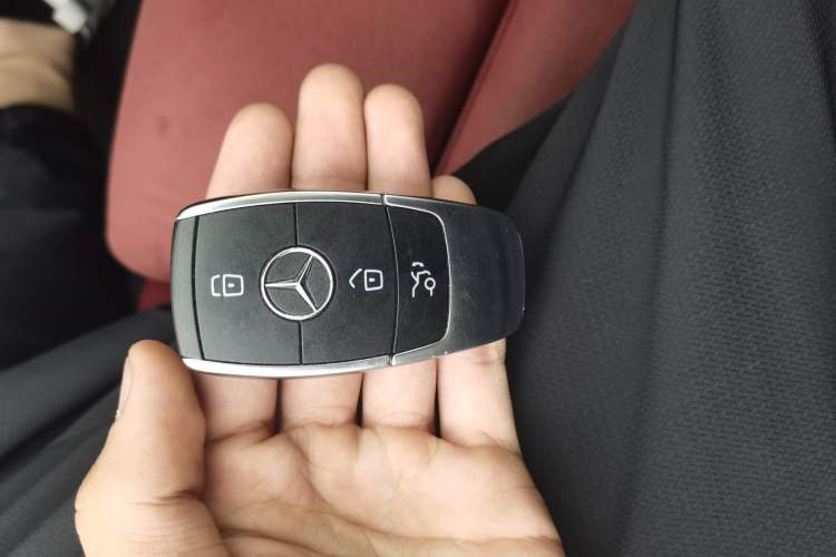 Used Mercedes-Benz C-Class 2020 Restyled C 260 Sport Edition Vehicle Key