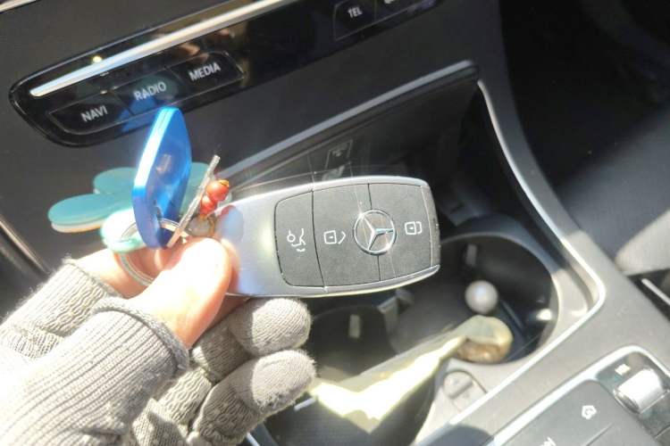 Used Mercedes-Benz C-Class 2020 C 260 L Sport Edition Vehicle Key