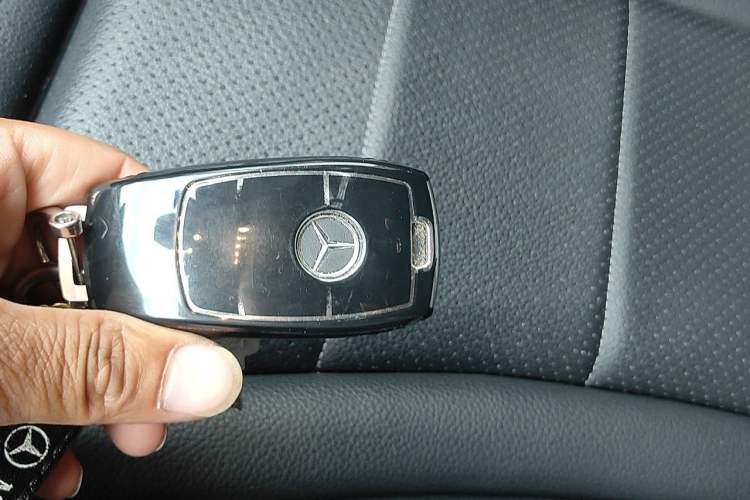 Used Mercedes-Benz C-Class 2020 Updated C 200 L Fashion Edition Vehicle Key
