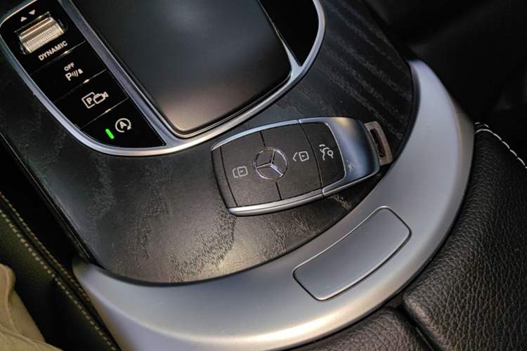 Used Mercedes-Benz C-Class 2020 C 260 L Sport Edition Vehicle Key