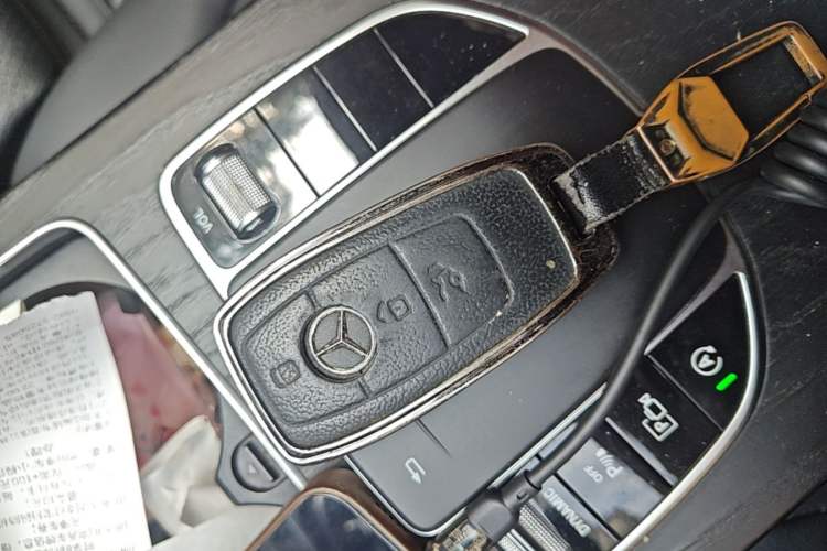 Used Mercedes-Benz C-Class 2020 Updated C 200 L Fashion Edition Vehicle Key
