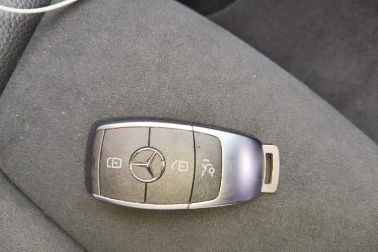 Used Mercedes-Benz C-Class 2020 Restyled C 260 Sport Edition Vehicle Key
