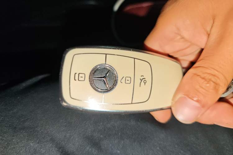 Used Mercedes-Benz C-Class 2020 Restyled C 200 L Fashion Edition Sport Version Vehicle Key