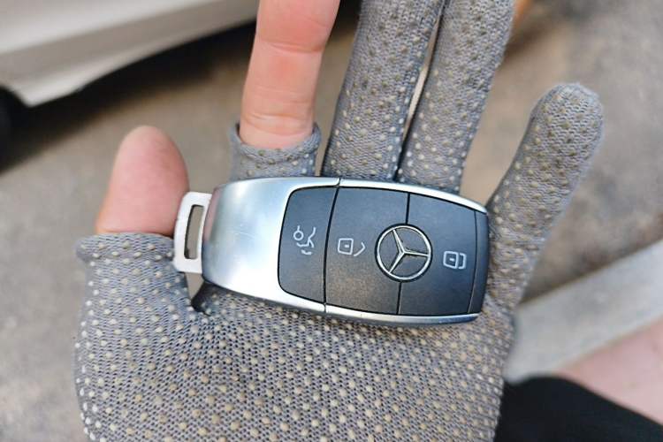 Used Mercedes-Benz C-Class 2020 Restyled C 260 Sport Edition Vehicle Key