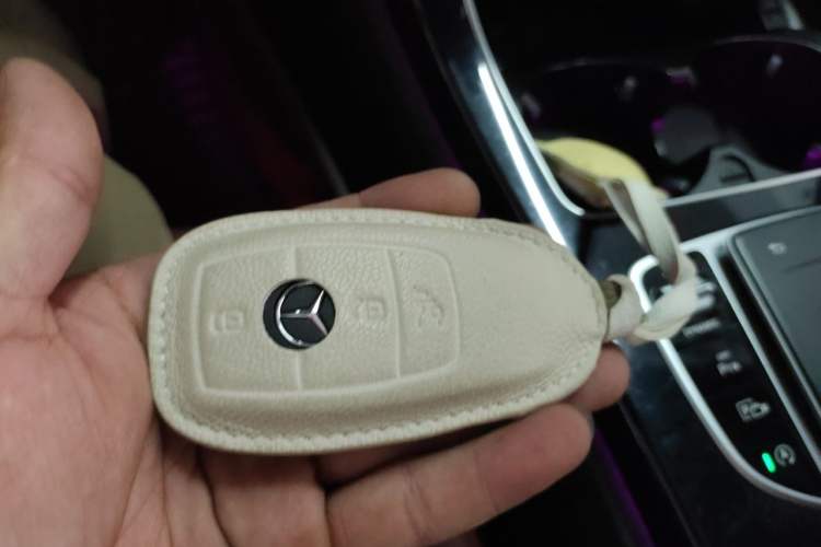 Used Mercedes-Benz C-Class 2020 Restyled C 260 Sport Edition Vehicle Key