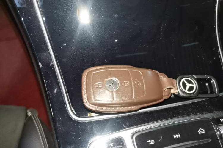 Used Mercedes-Benz C-Class 2020 Restyled C 260 Sport Edition Vehicle Key