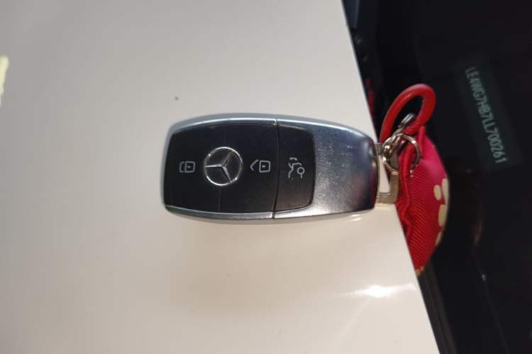 Used Mercedes-Benz C-Class 2020 Restyled C 260 L Sport Edition Vehicle Key