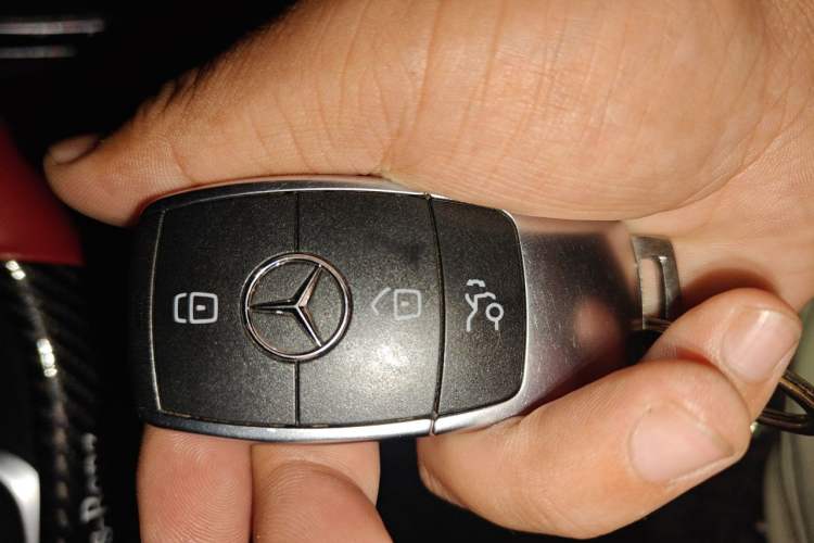 Used Mercedes-Benz C-Class 2020 Restyled C 260 L Sport Edition Vehicle Key