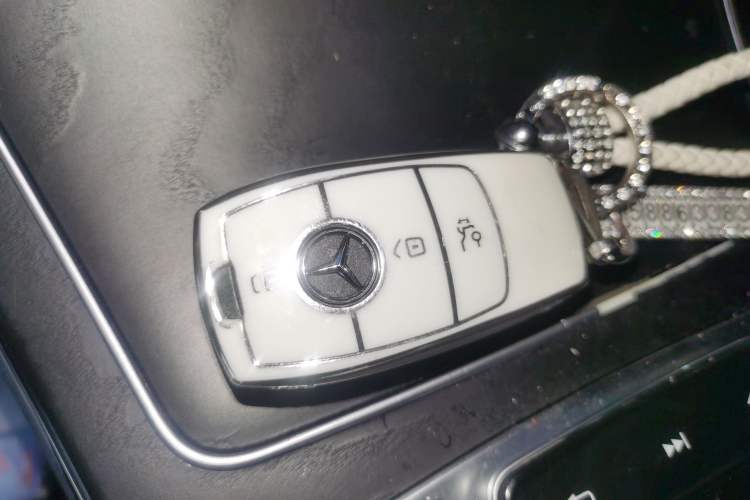 Used Mercedes-Benz C-Class 2020 C 260 L Sport Edition Vehicle Key