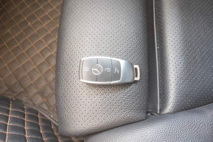 Used Mercedes-Benz C-Class 2020 C 200 L Fashion Edition Sport Version Vehicle Key